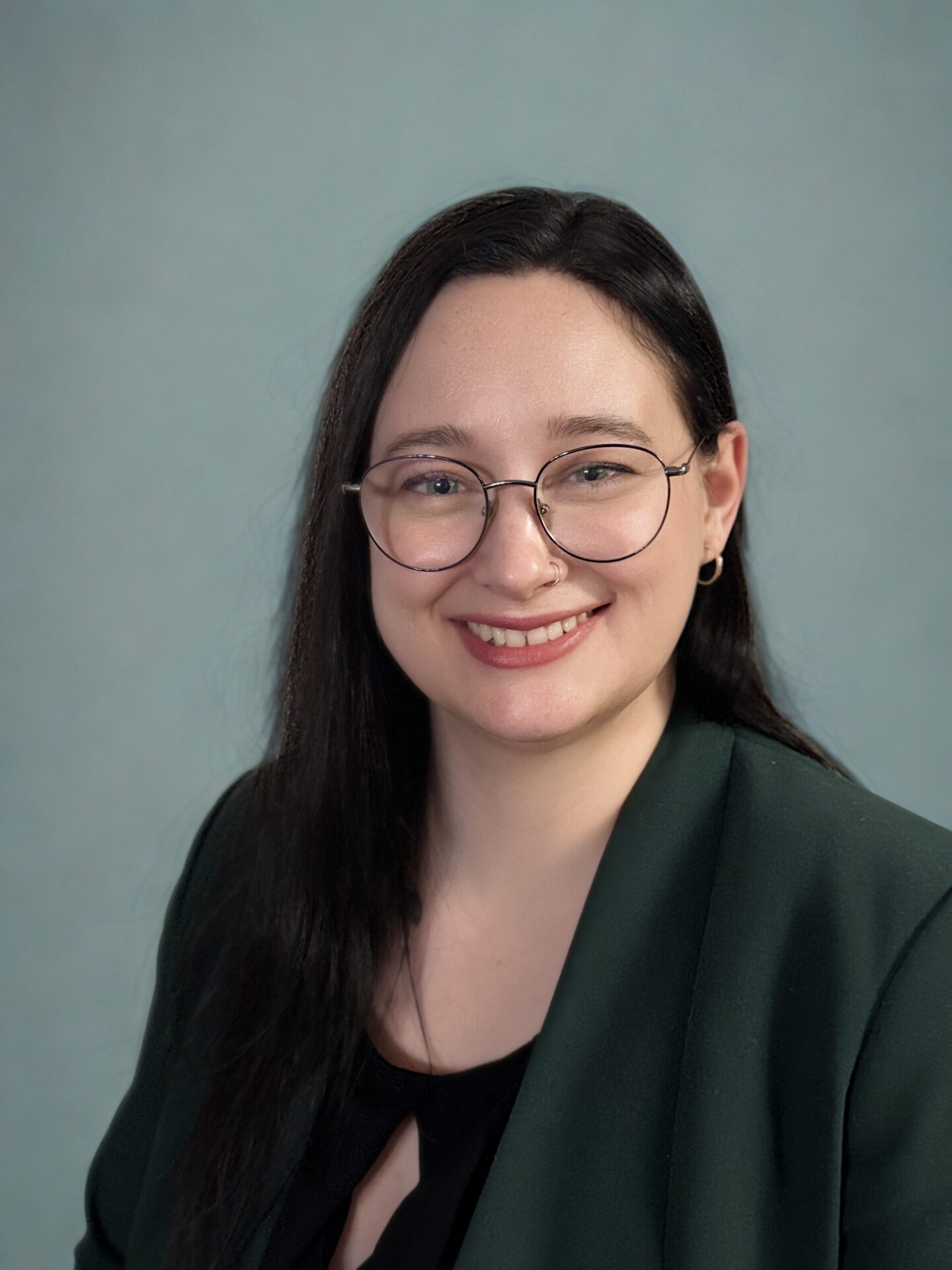 Utleyheadshot glasses